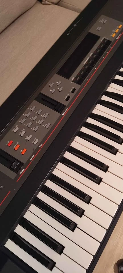 Ensoniq EPS Sampler and Keyboard