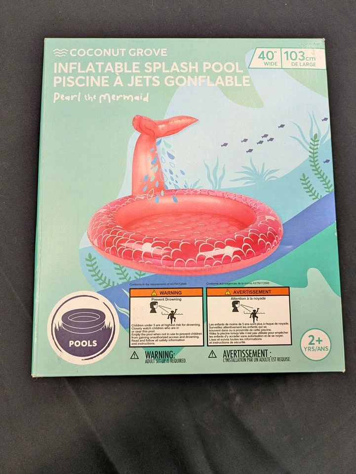Inflatable Splash Pool with sprinkler - New in box!