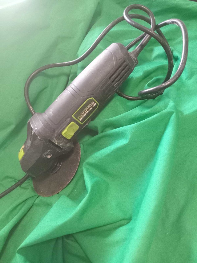 Genesis special edition angle grinder