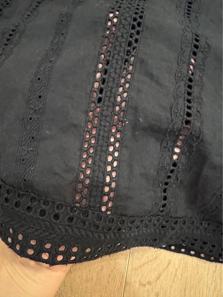 Wardrobe clearout! Brand new ZARA black hollow blouse - photo 2