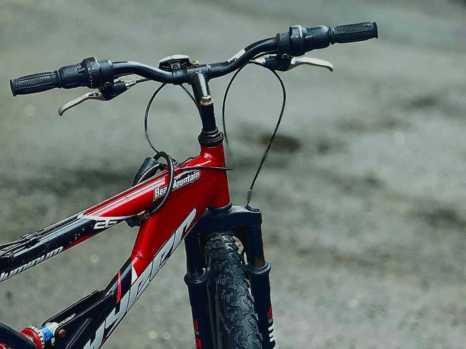 Hyper Bear Mountain Bike. (RED/BLACK) - photo 2