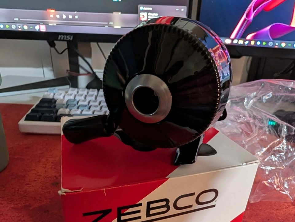 Zebco 404 Spincast Fishing Reel - photo 2