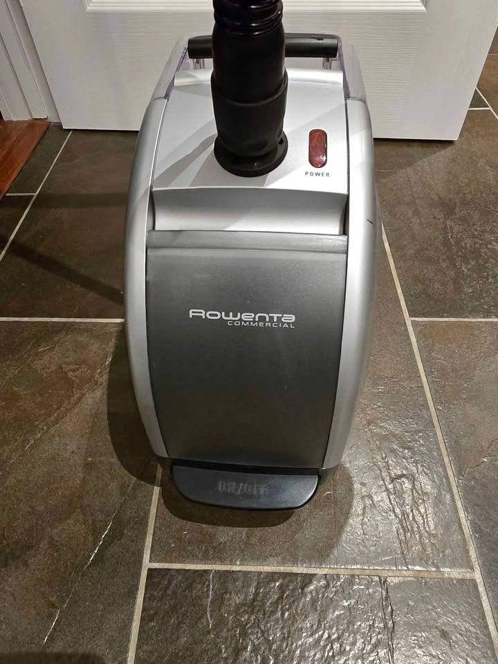 Rowenta Commercial Steamer - photo 2