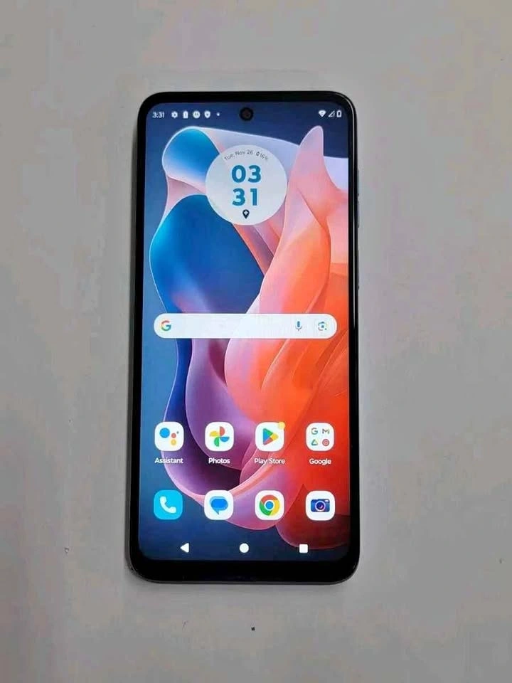 Motorola moto G Play (2024)