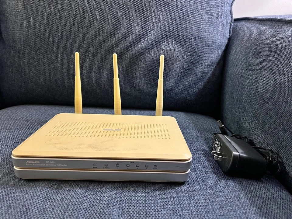 Asus RT-N16 Router w/ Custom Firmware (Advanced Tomato)