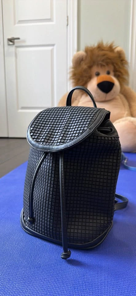 Small backpack - steve madden w/adjustable straps - photo 4