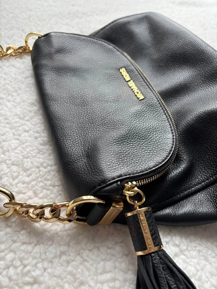 Michael Kors Bedford Tassel Shoulder Bag - photo 4