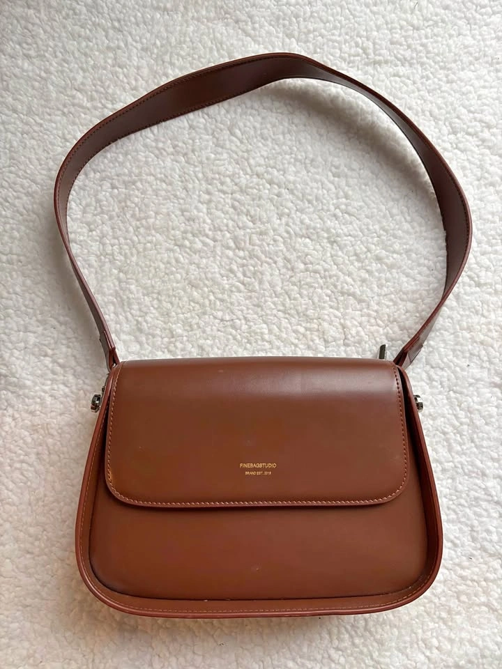 FinebagStudio Brown Leather Crossbody Bag