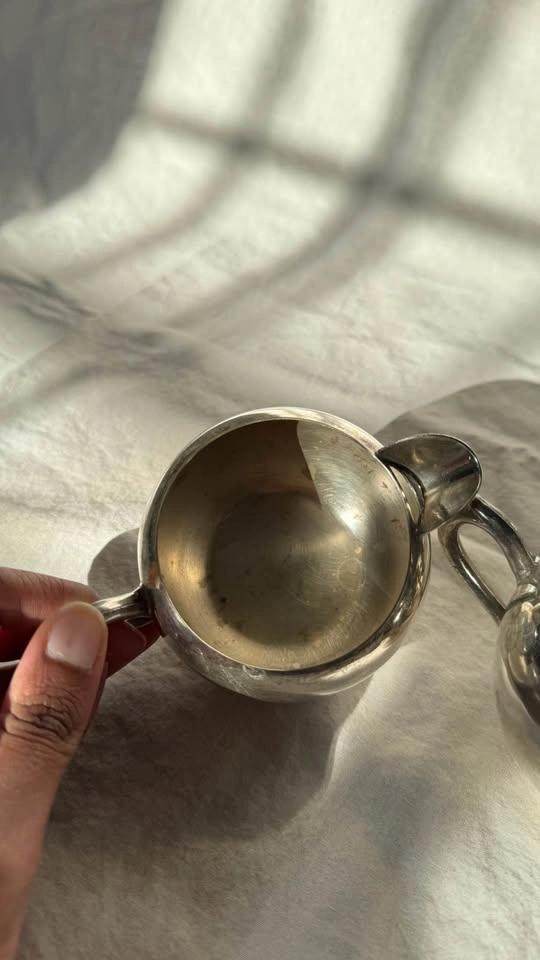 Vintage F.B. Rogers Creamer and Sugar Bowl w/ Lid ~ Silver Plate - photo 2