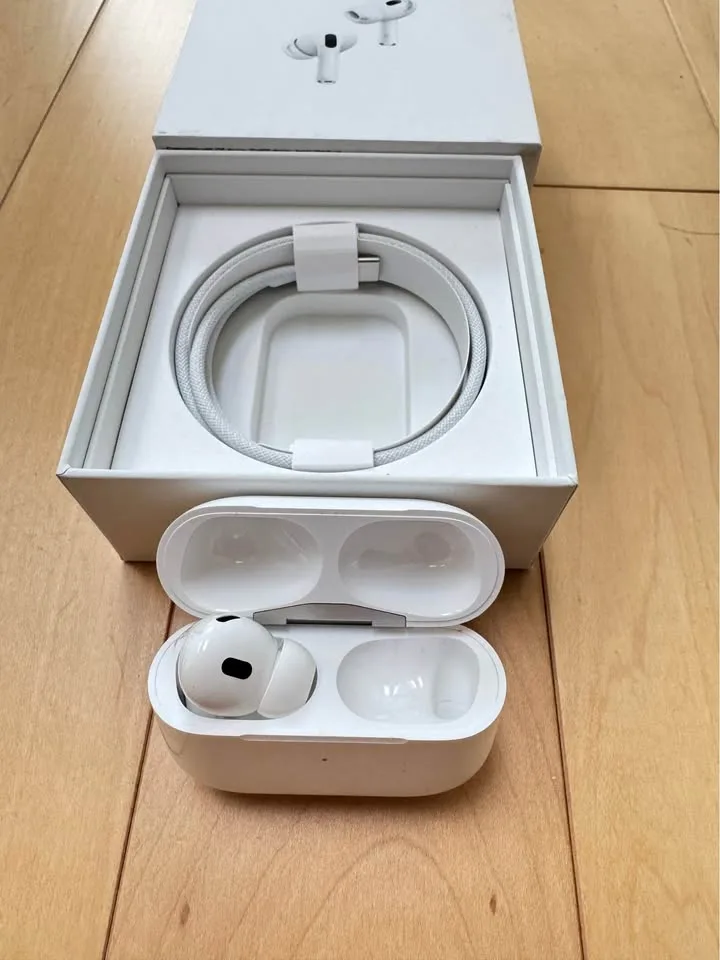 AirPod Pro 2nd Generation - Left AirPod thumbnail