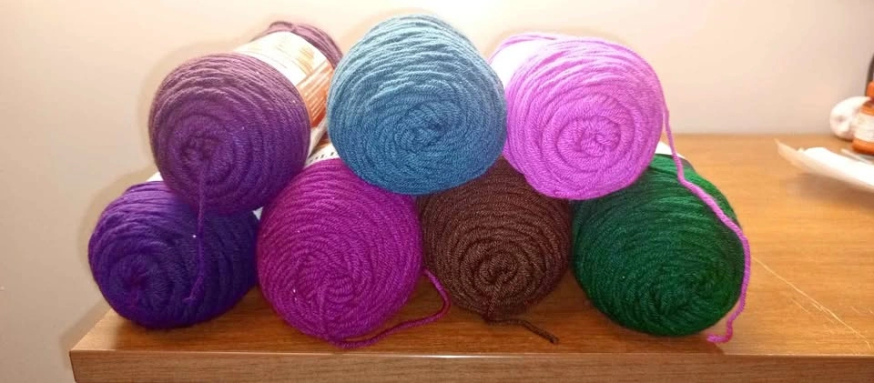 Bundle of yarn (7)