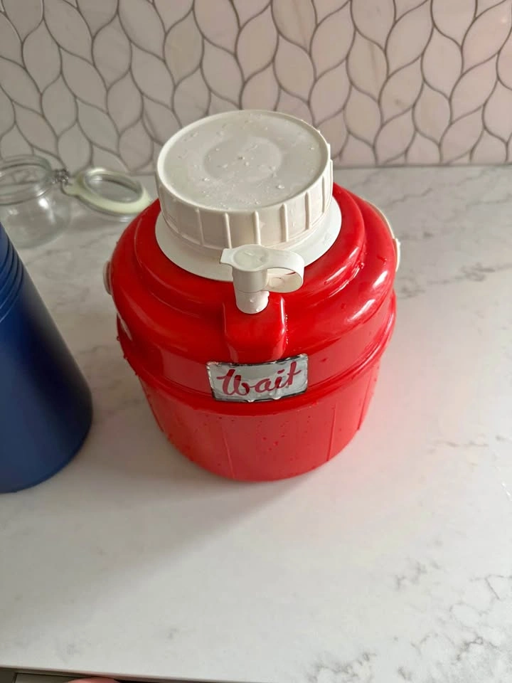 Water jug