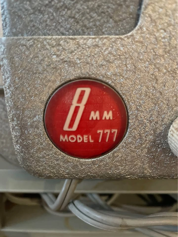 Revere 777 8mm Film Projector - photo 2