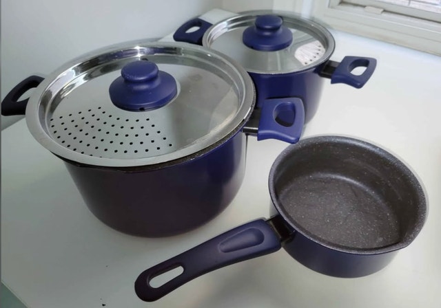 Cooking pot set