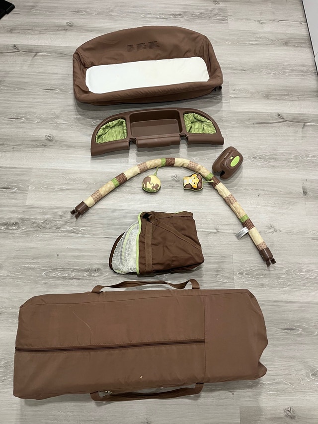 Portable bed / playpen / playard - photo 4