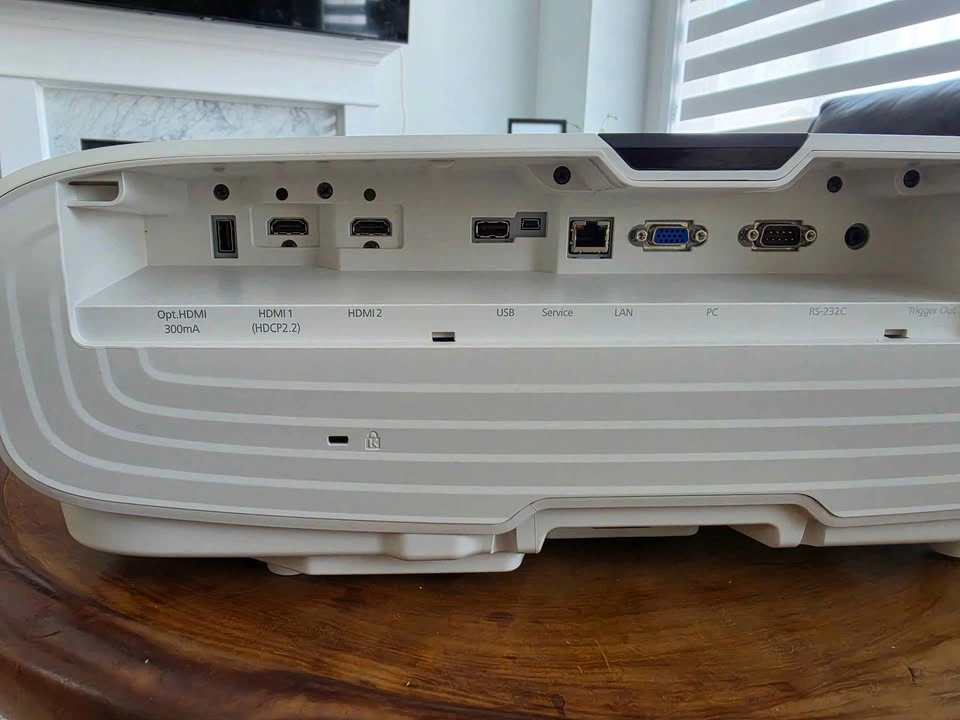 Epson Home Cinema 4010 4K HDR Projector w/ Ceiling Mount - photo 4