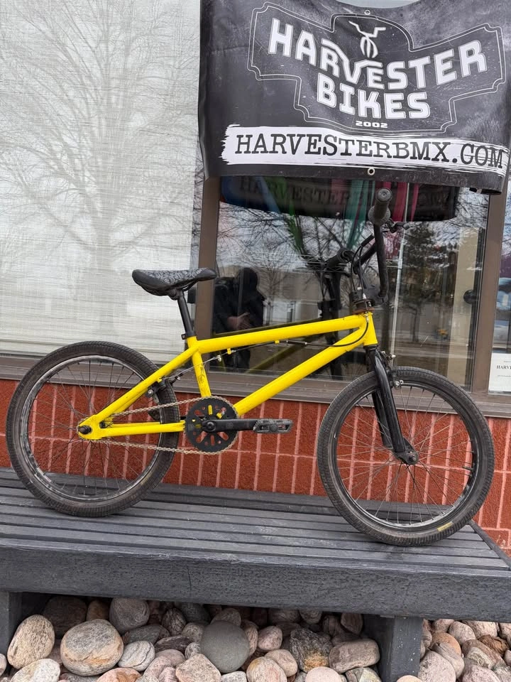 Haro F Series 20” BMX Bike @ Harvester Bikes (Free Tuneups For 1 - photo 2