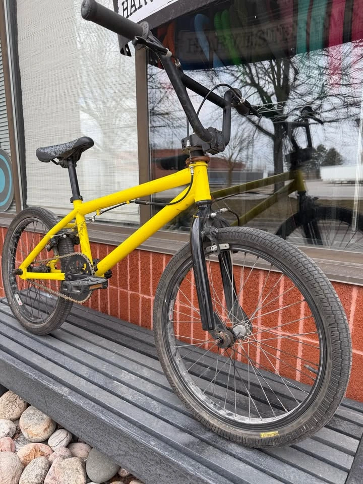 Haro F Series 20” BMX Bike @ Harvester Bikes (Free Tuneups For 1 - photo 3