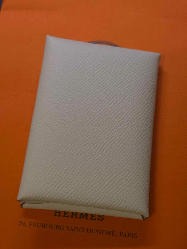 Hermès Calvi Duo Card Holder — Nata / Palladium Hardware - photo 4