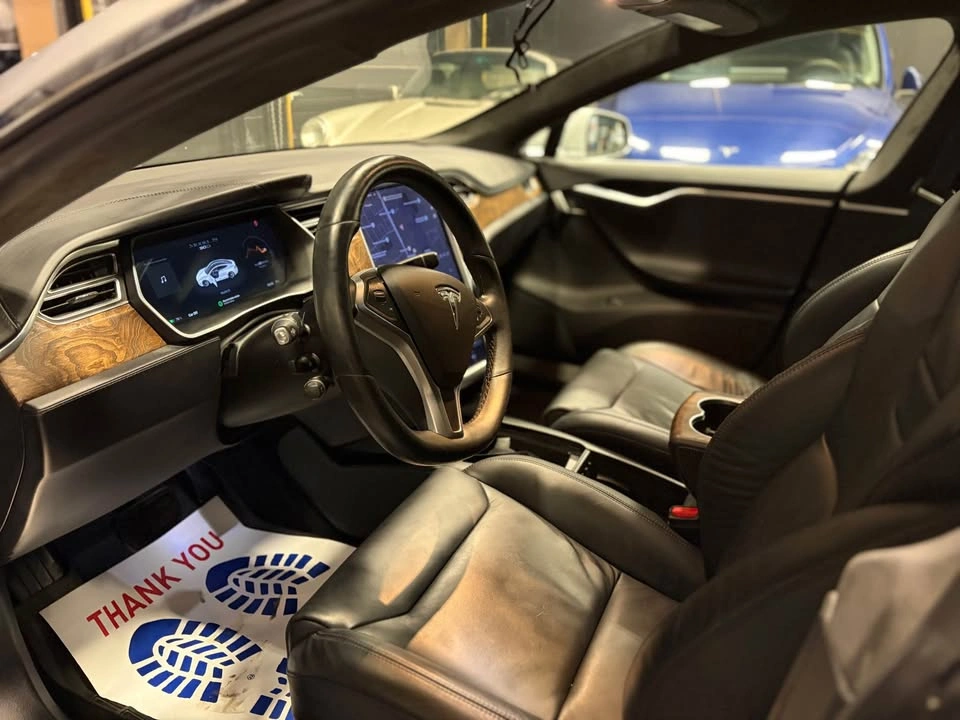 2016 Tesla Model S - photo 3