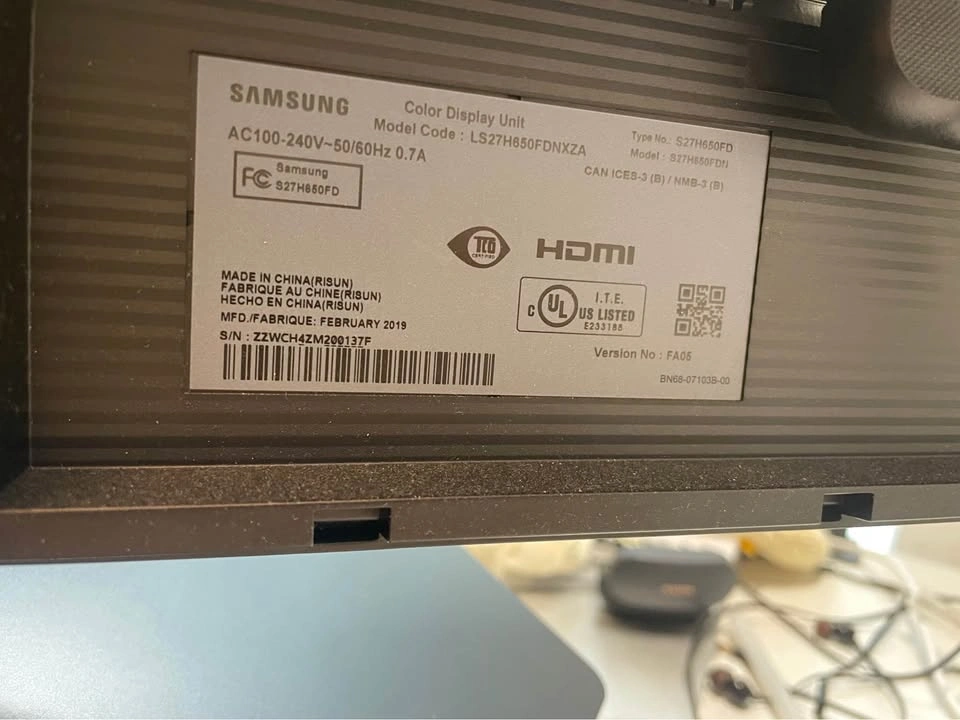 Samsung 27" Monitor with Monitor Arm (Model: S27H650FD) - photo 3
