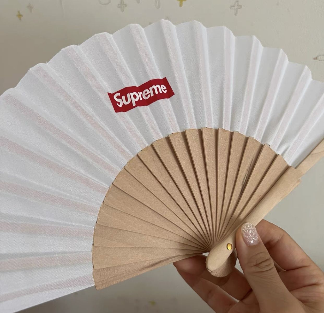 Supreme fan - photo 3