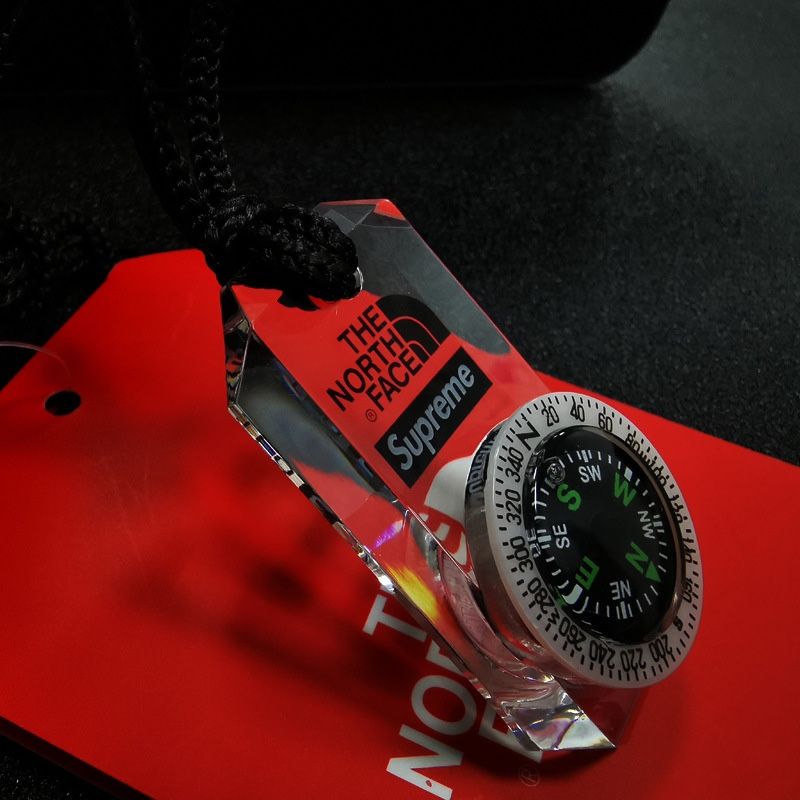 Supreme compass - photo 2