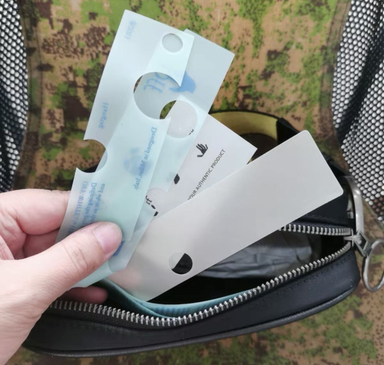 Off-White Crossbody Bags - photo 4