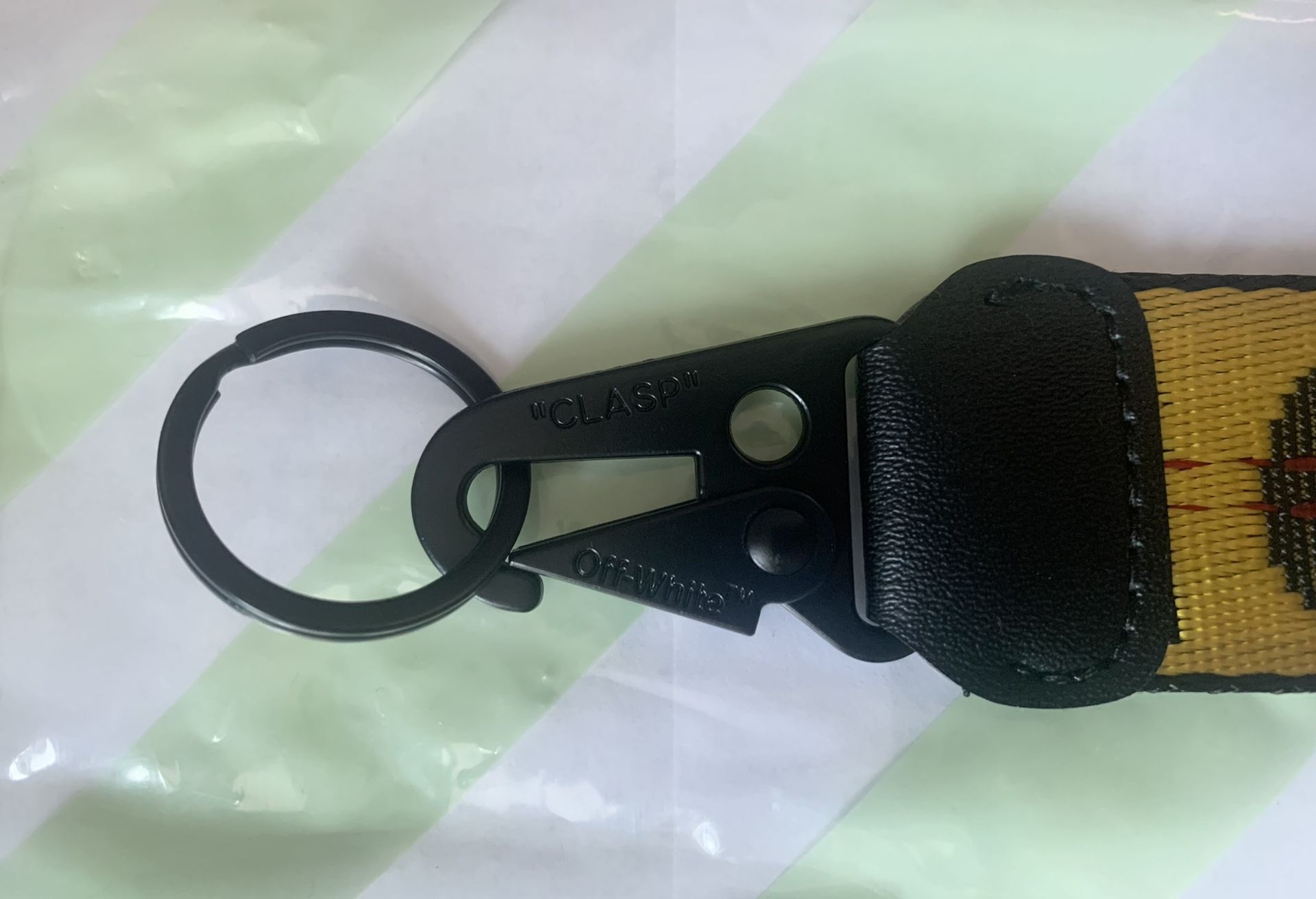 Off White Keychain - photo 4
