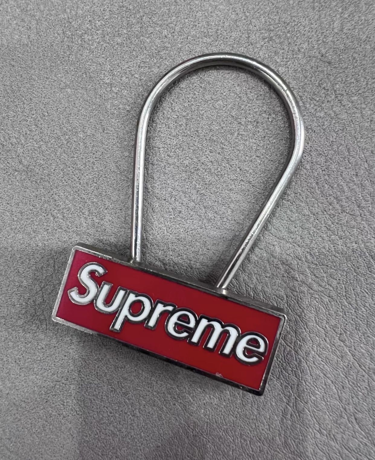 Supreme Keychain - photo 2