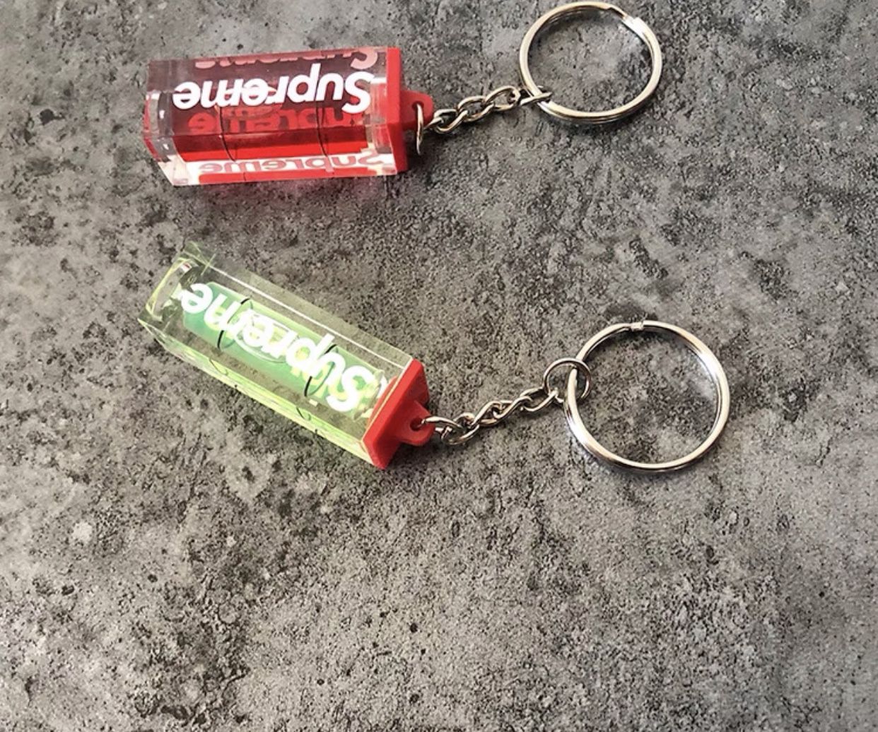 Supreme keychain - photo 2