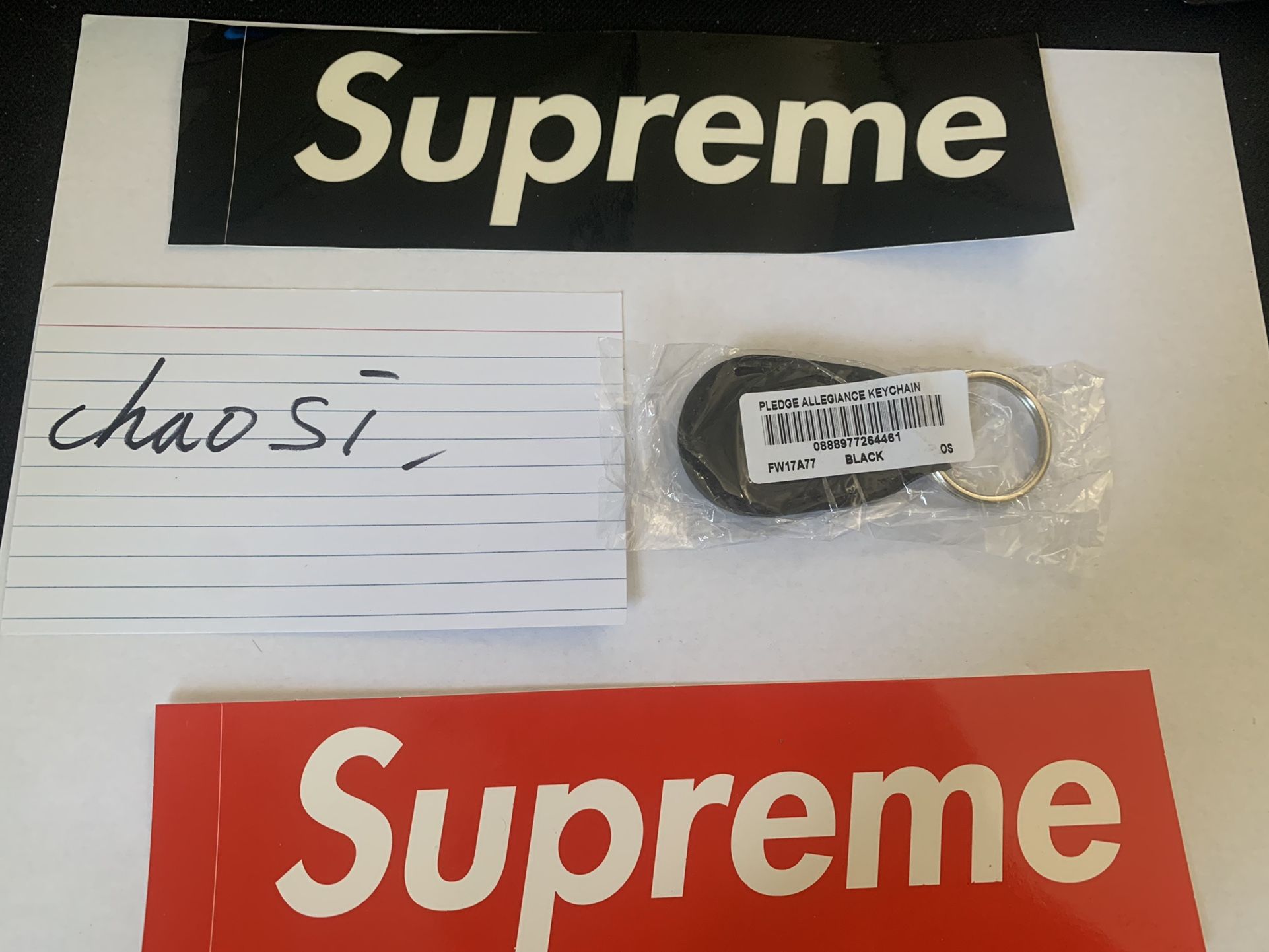 Supreme Pledge Allegiance Keychain - photo 3