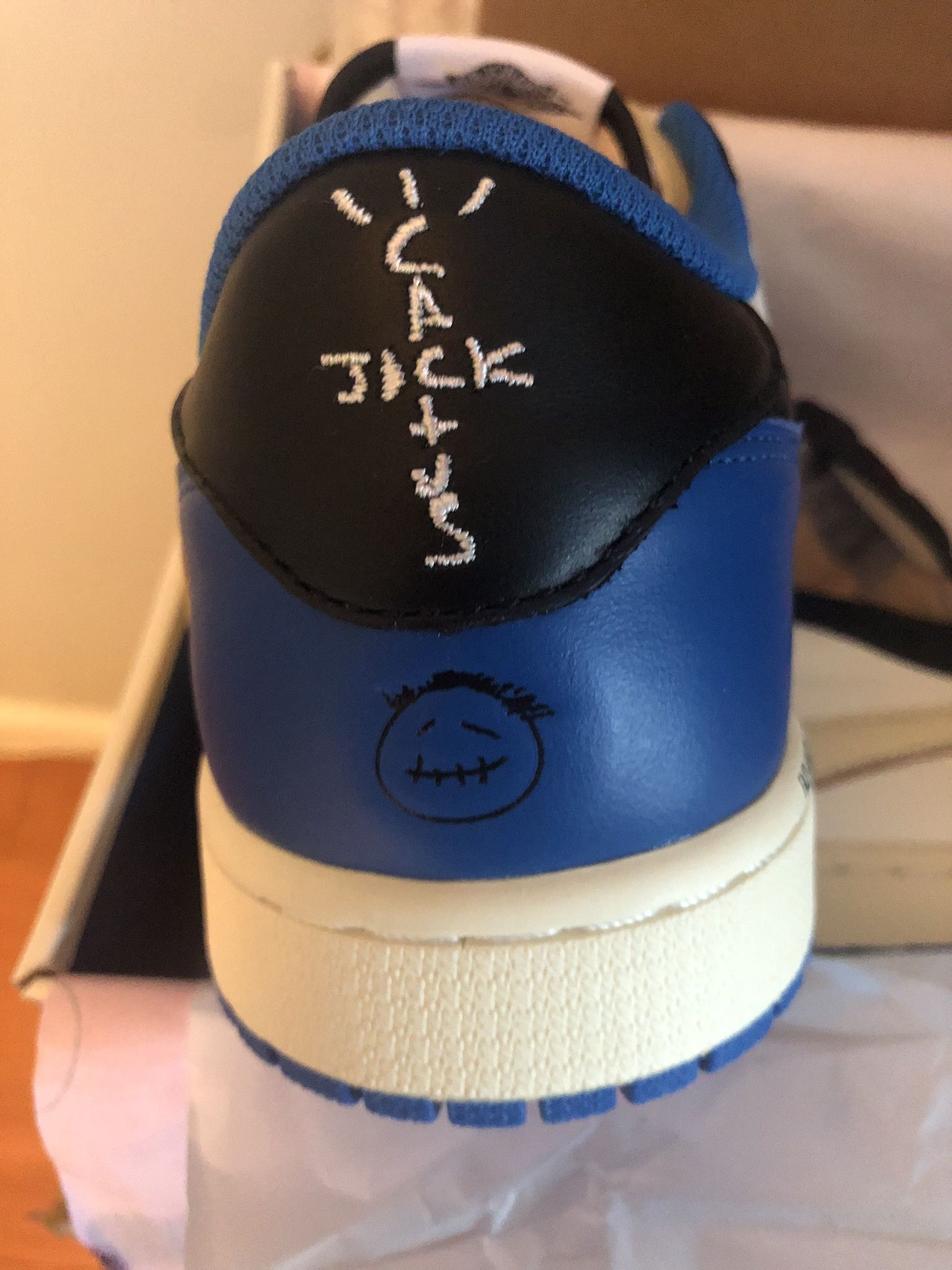 Travis Scott AJ 1 Low - photo 5