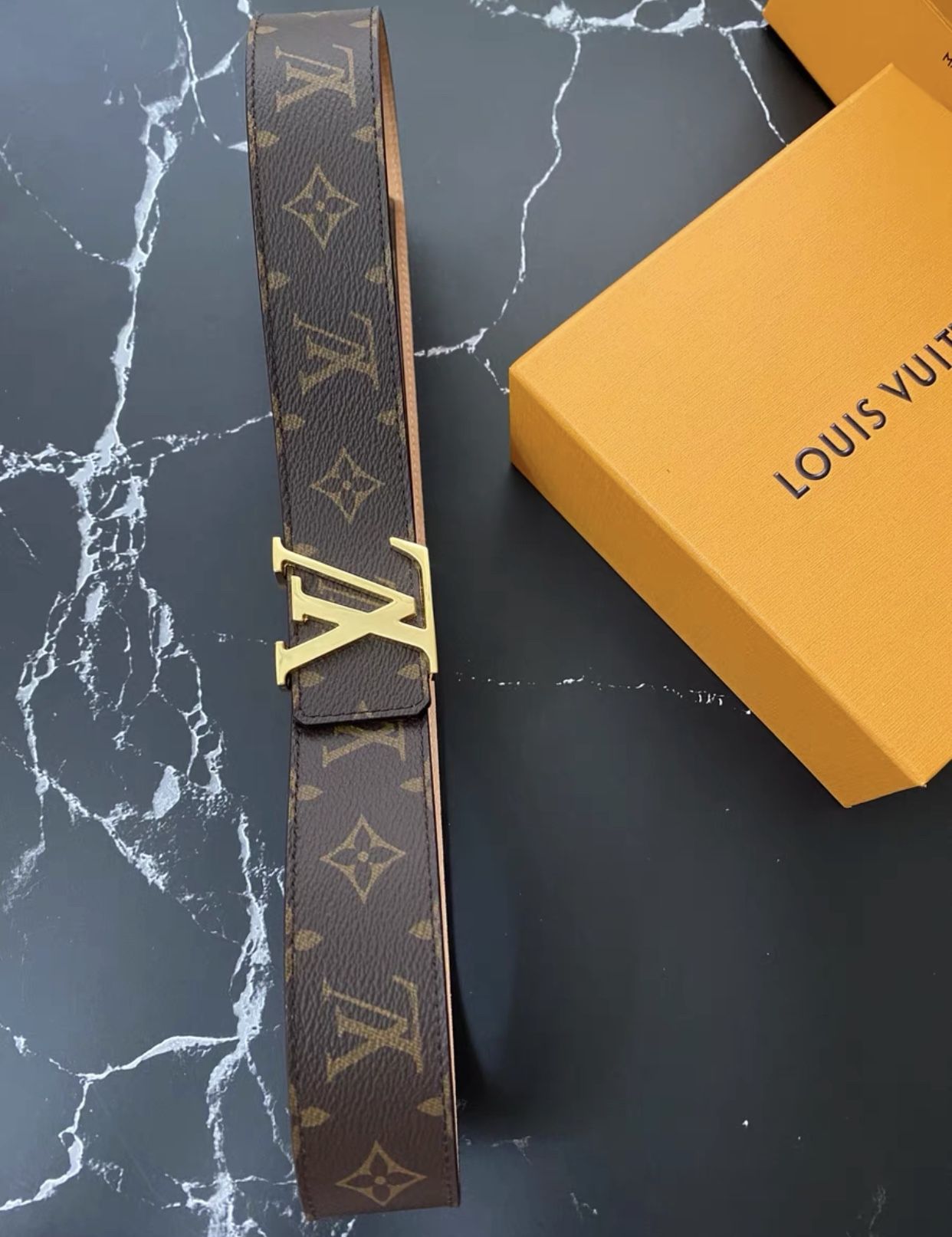 Authentic Louis Vuitton Belt - photo 4