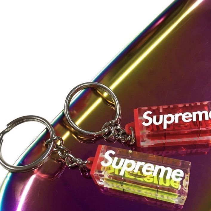 Supreme level keychain - photo 2