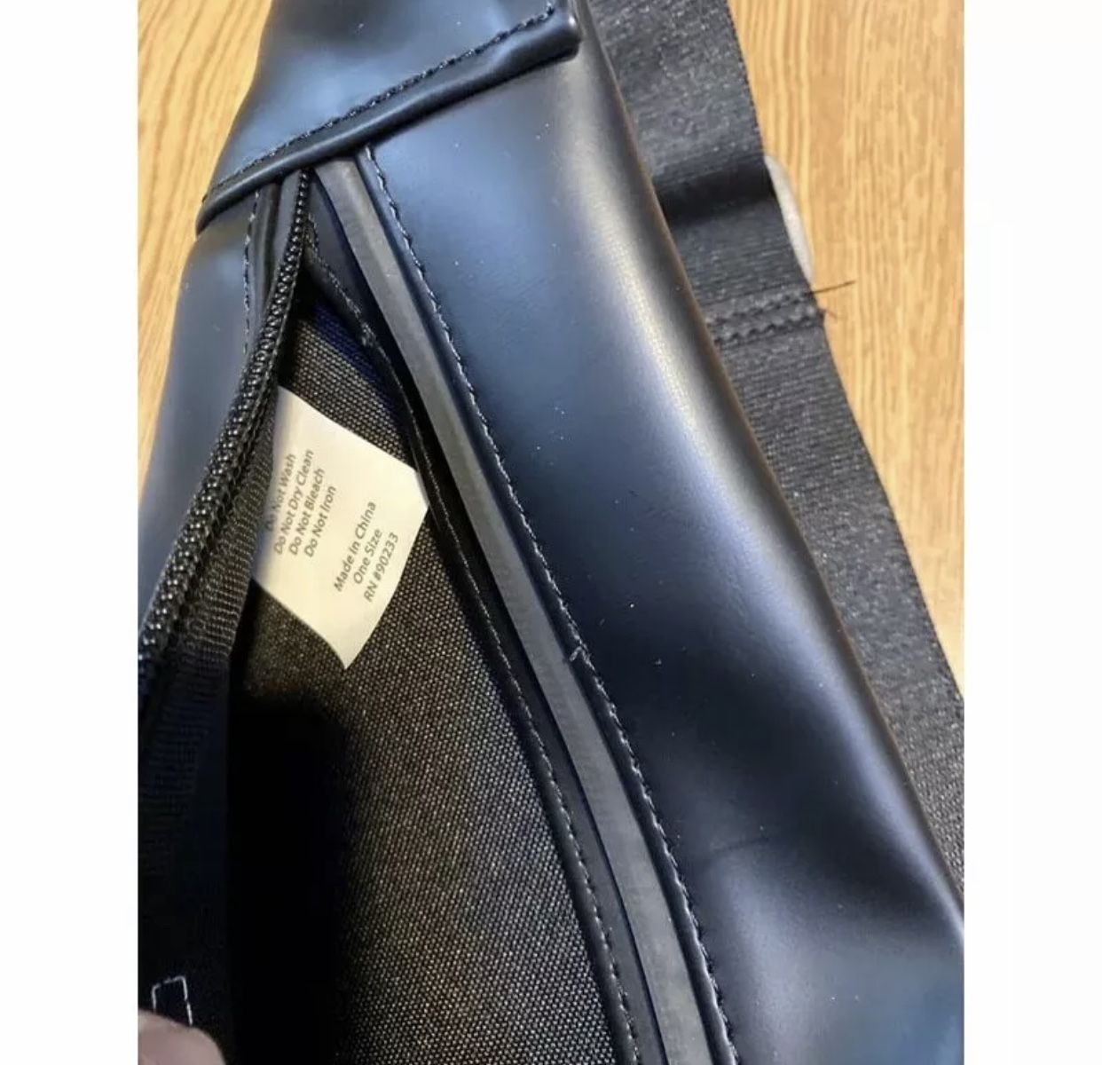 Fog Essentials Sling Bag Waterproof - photo 3
