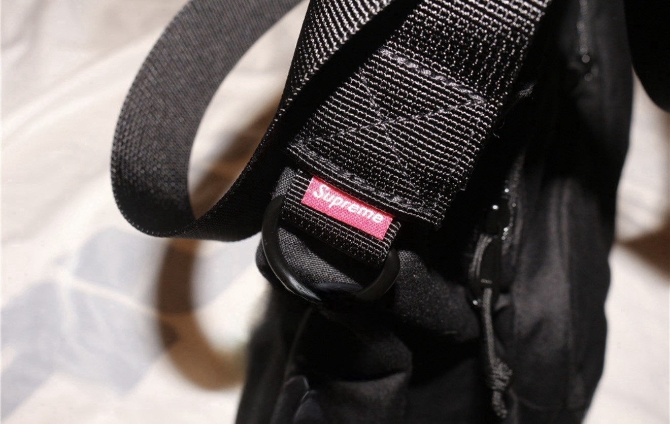 Supreme Field Messenger Bag - photo 3