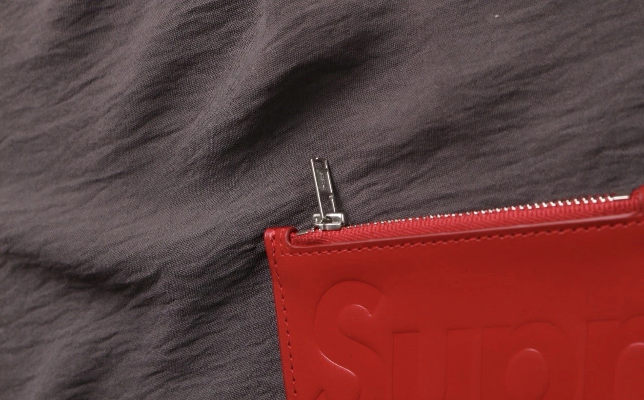 Supreme Leather Zip Card Holder Red - photo 2