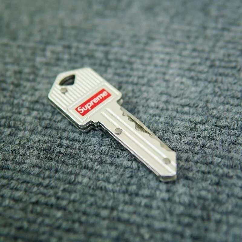 Supreme Key Knife Silver