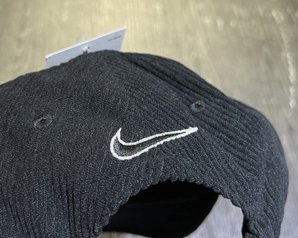 Supreme Nike Arc Corduroy 6 Panel Black Cap SS22 - photo 4