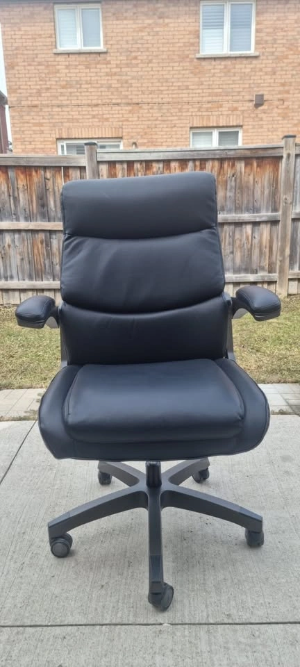 Open box - Office Chair - Leather