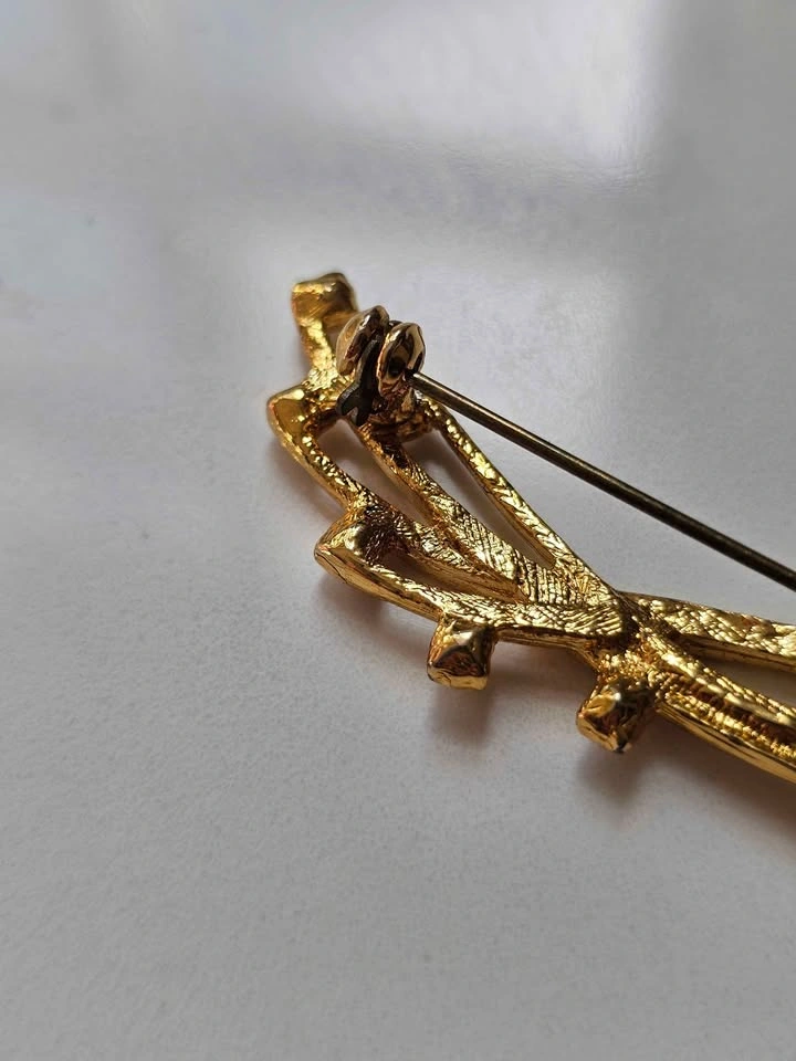 Vintage Gold-Tone Ribbon Spray Brooch - photo 4