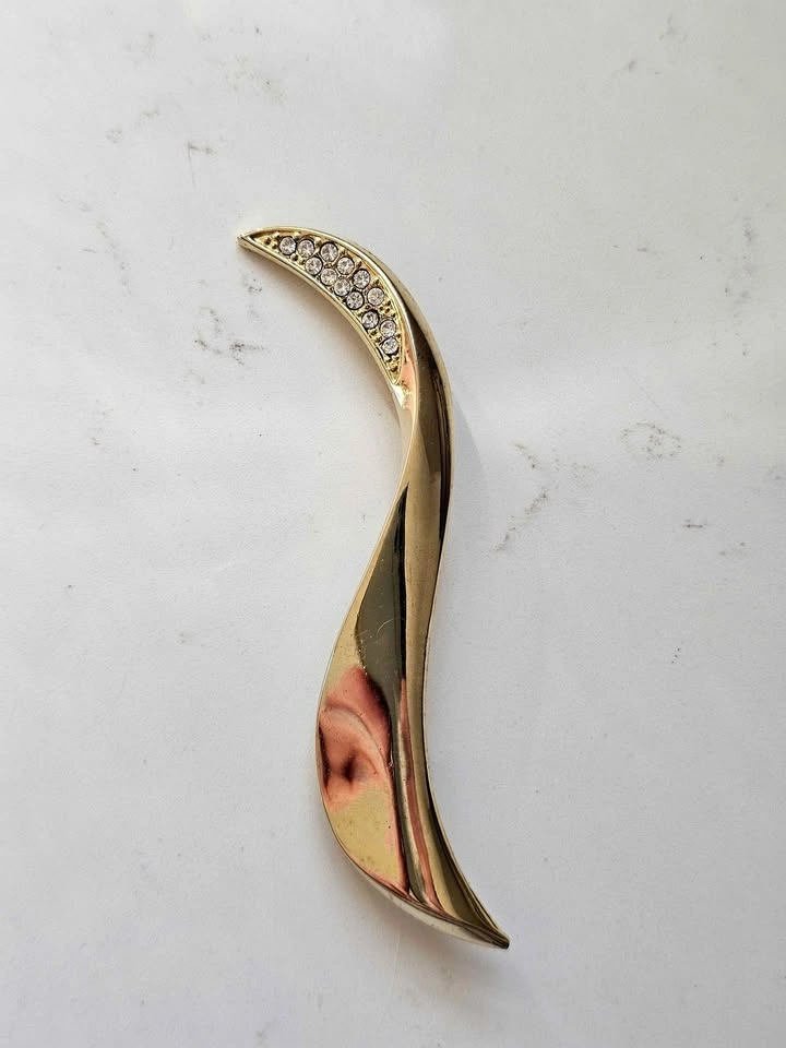 Vintage Sculptural Wave Brooch - Gold Tone & Rhinestones