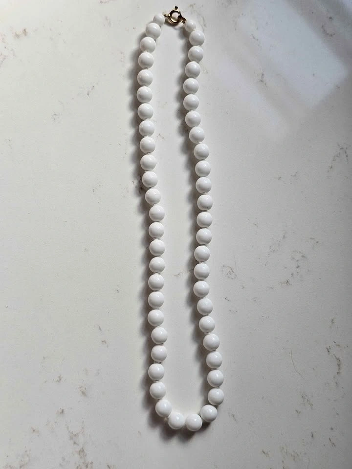 Vintage 16" Milk Glass Bead Necklace - Single Strand - 1950s