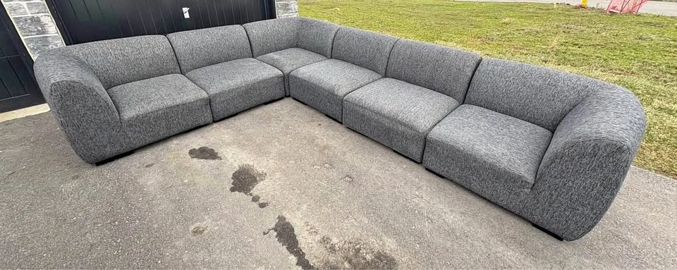 Grey 6 Piece Modular Sectional Sofa - Free Delivery - Great Cond