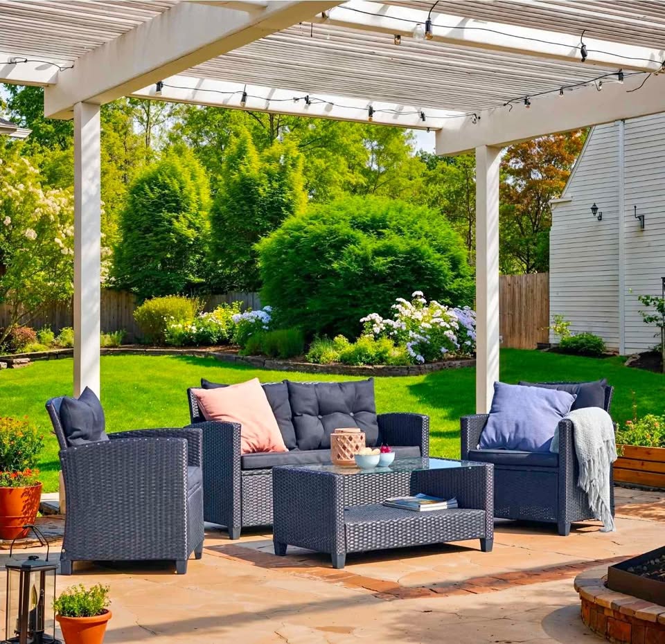 New 4pc Patio Conversation Set - In Box!