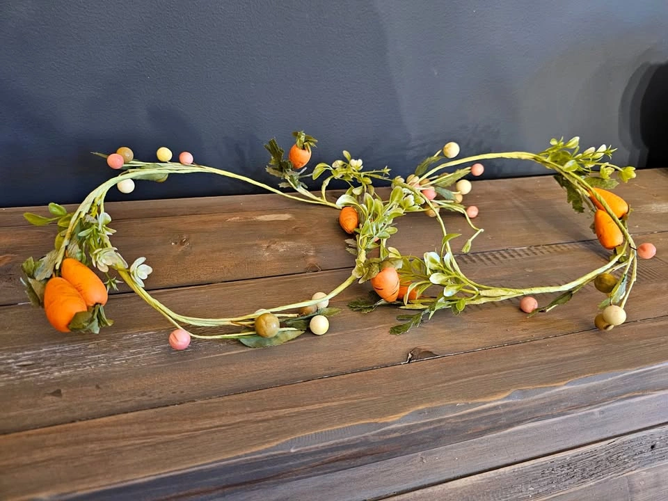 5' Easter Garland with Mini Carrots