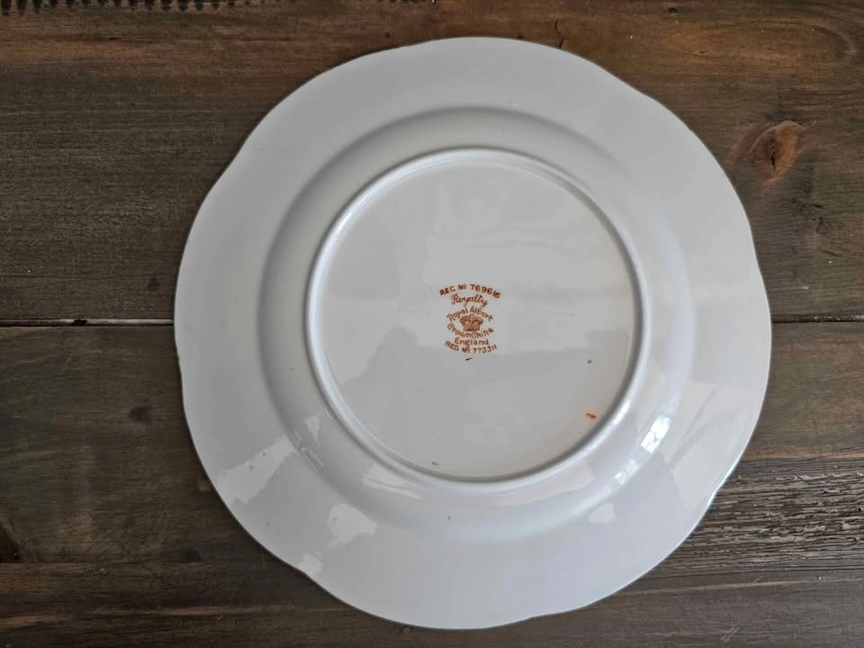 Royal Albert Crown China "Royalty" Salad Plate - photo 3