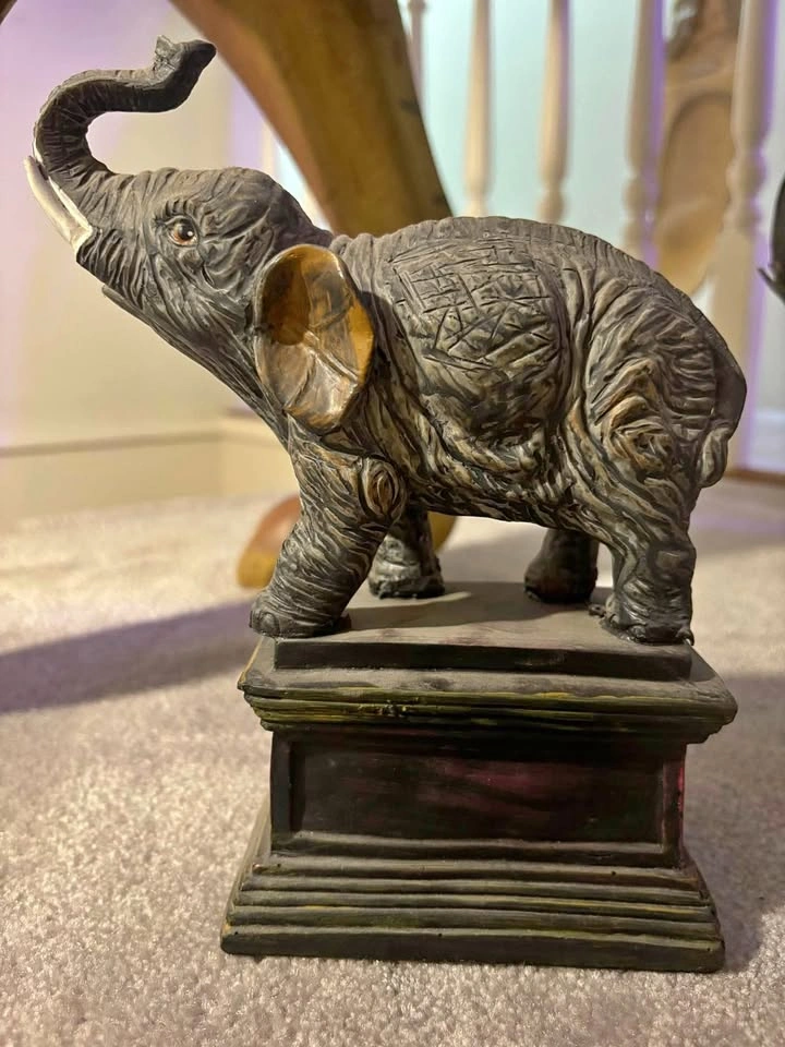 Resin elephant figurine
