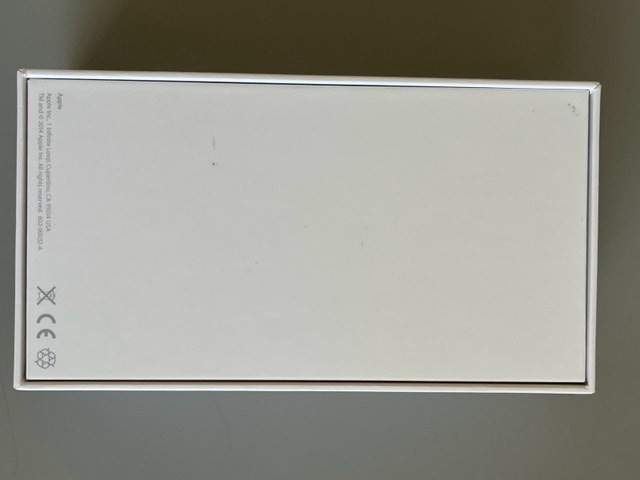 iPhone 6 box - photo 4